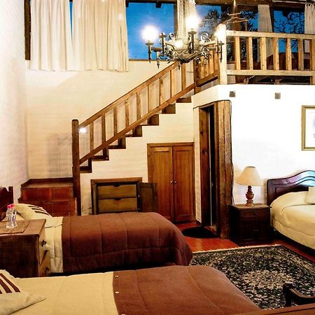 Hacienda Hosteria San Luisカヤンベ エクステリア 写真