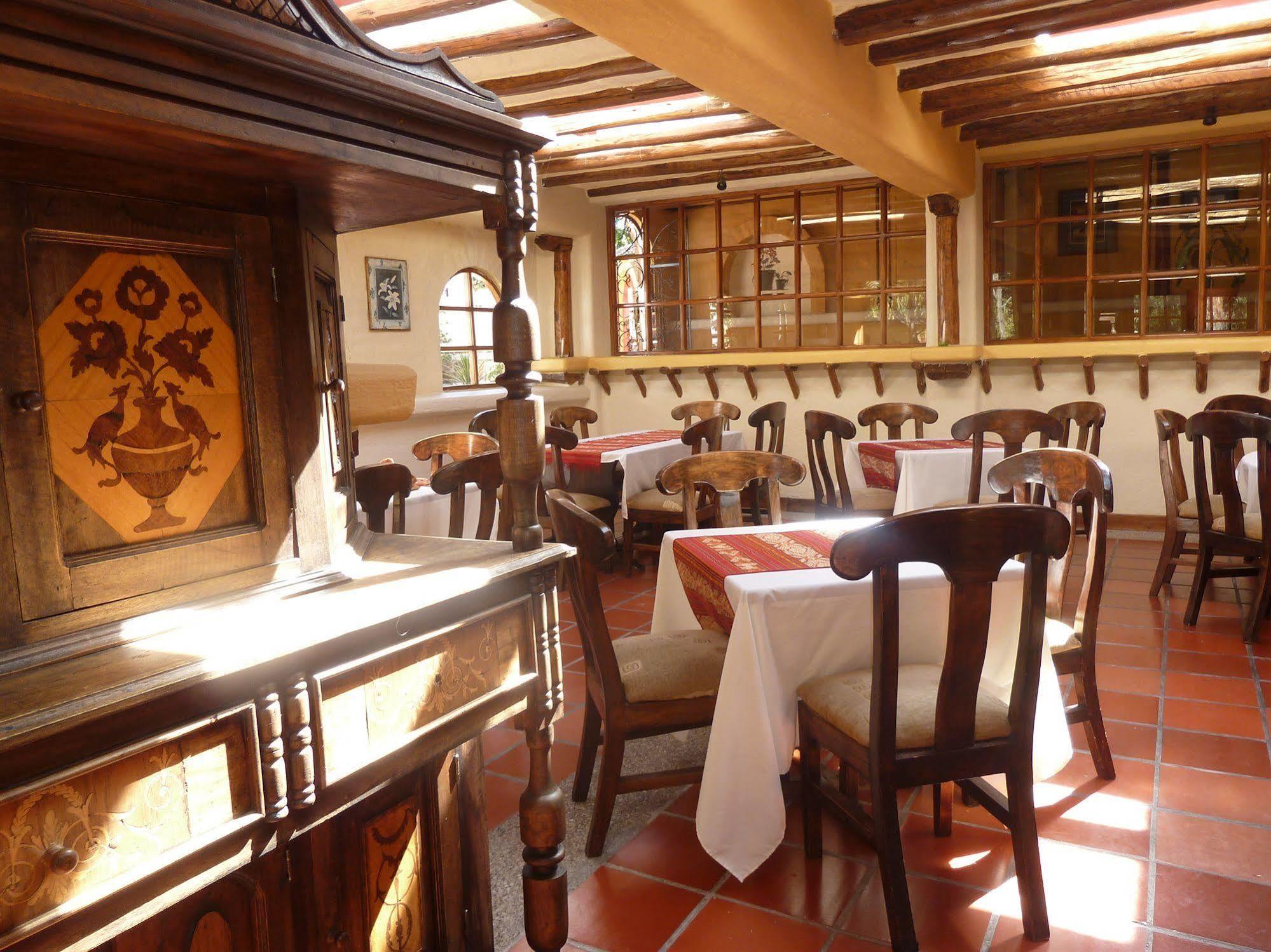 Hacienda Hosteria San Luisカヤンベ エクステリア 写真