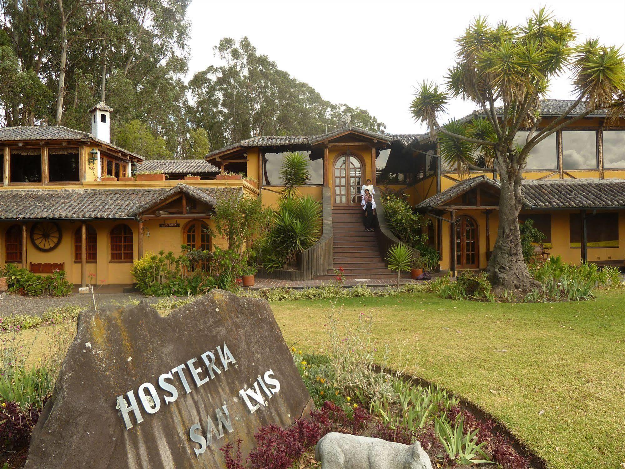 Hacienda Hosteria San Luisカヤンベ エクステリア 写真