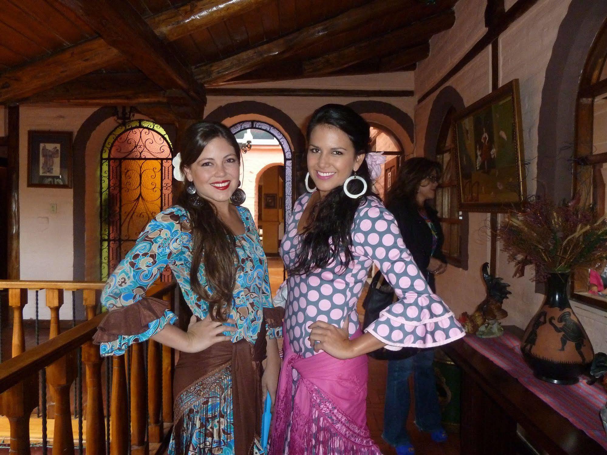 Hacienda Hosteria San Luisカヤンベ エクステリア 写真